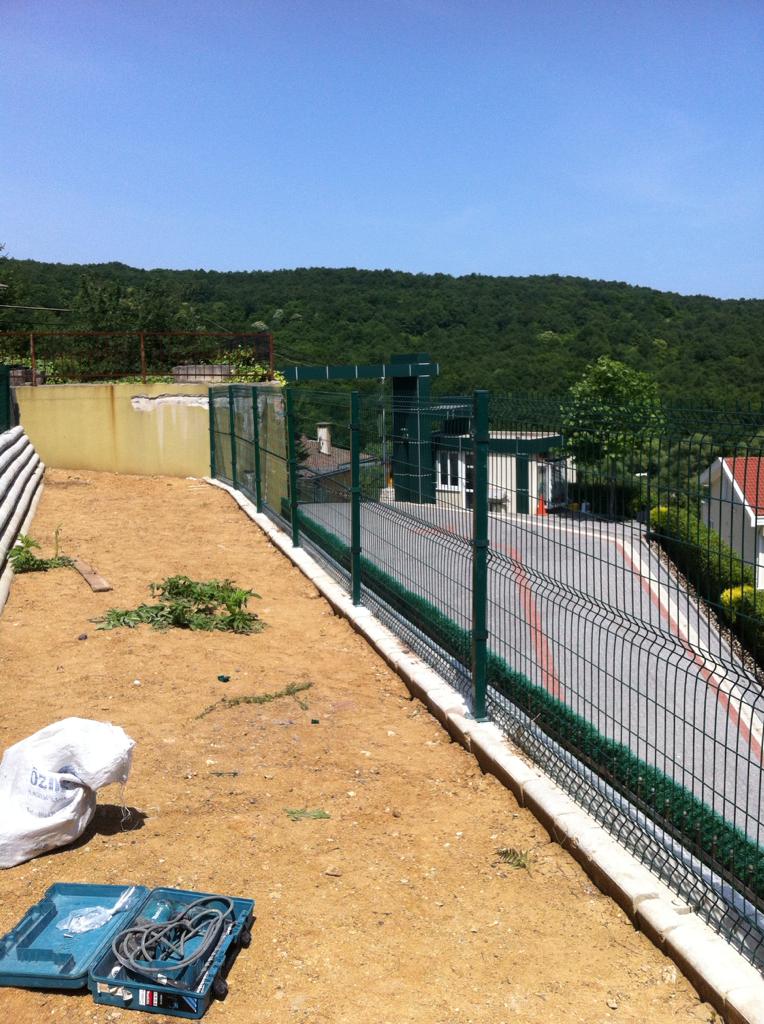 Zekeriya Köy Villa Çevresi Panel Çit Yapımı